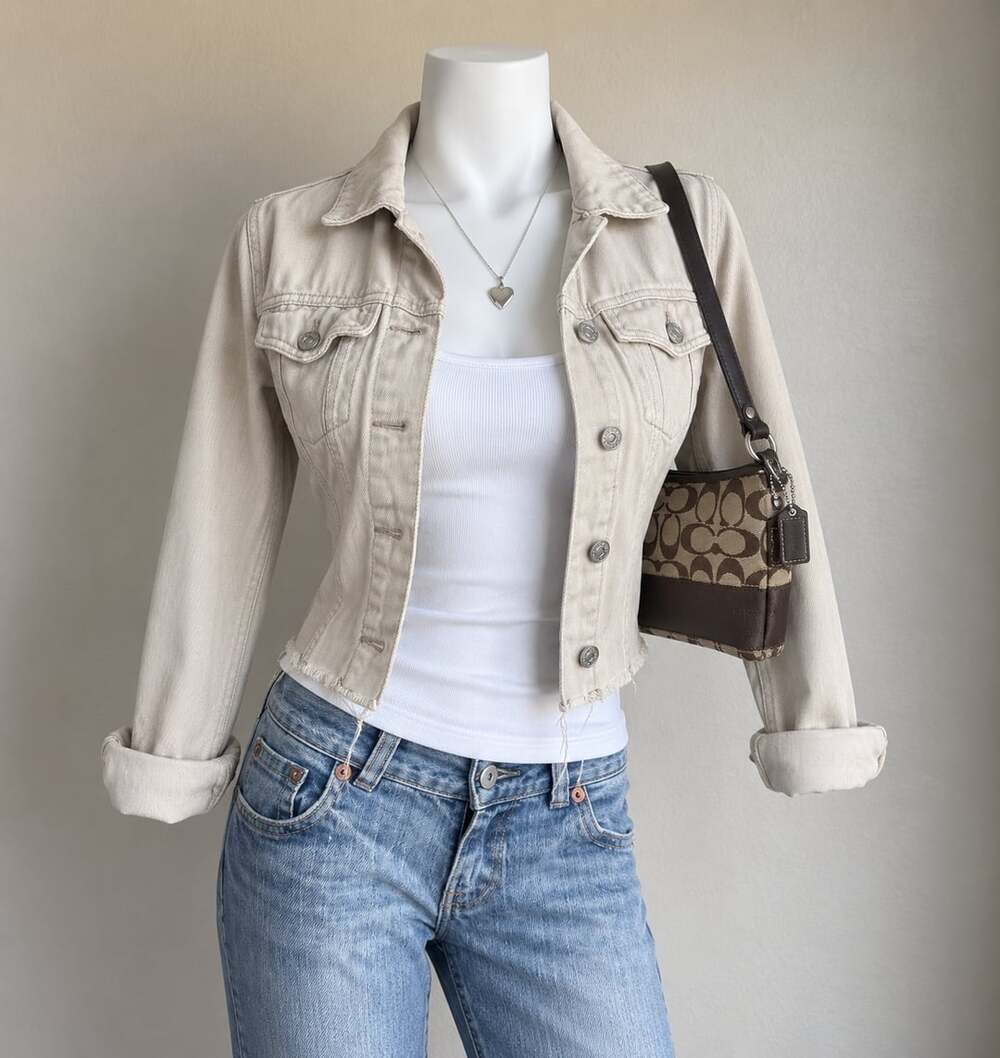 Refuge Denim Jacket Cream Cotton Cropped Raw Hem Y2K Retro Size Small